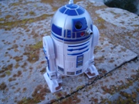 R2D2 2x2.